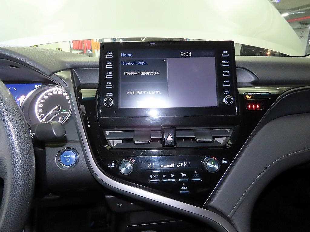 Toyota Camry - Vista 11