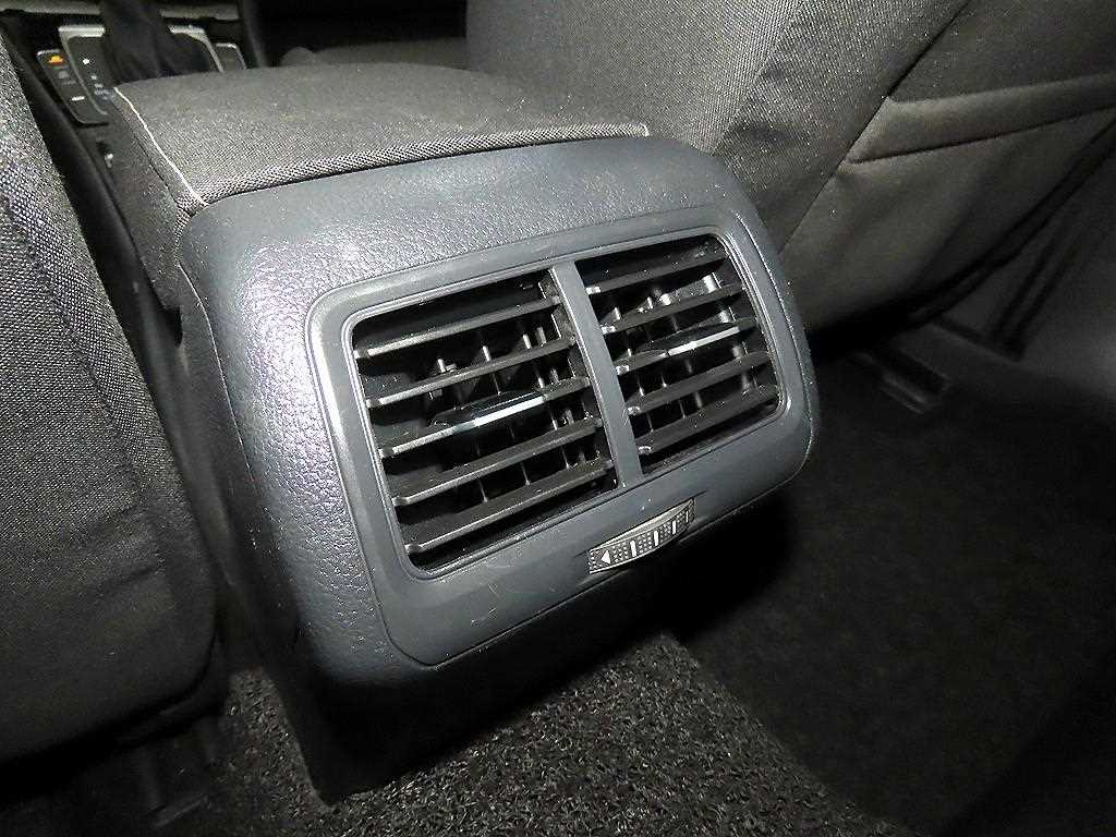 Volkswagen Golf 2015 Blanco - Importación desde Corea - HF Imports Iquique - Foto 16