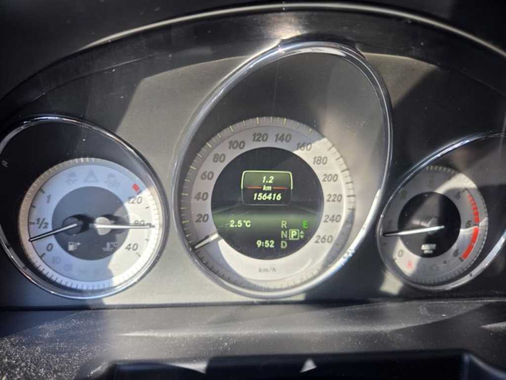 Mercedes Benz GLK Class - Vista 5