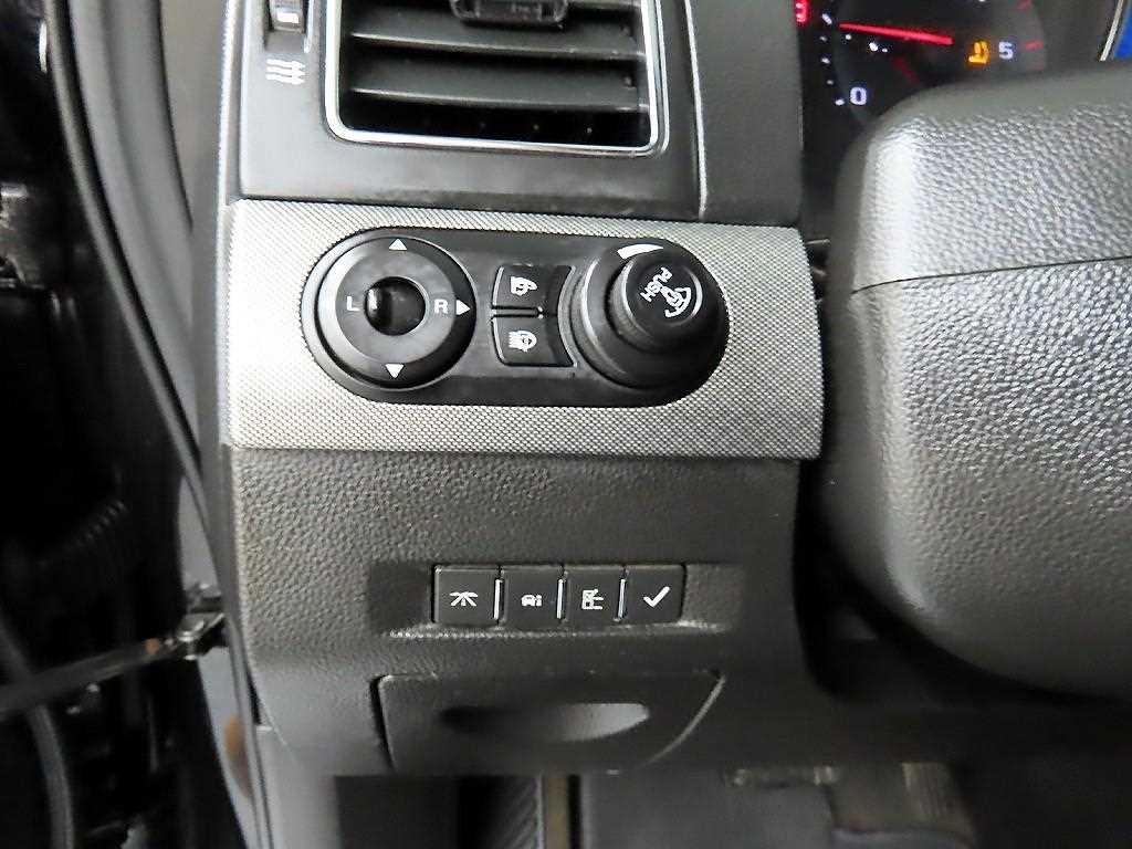 Chevrolet Captiva 2017 Negro - Importación desde Corea - HF Imports Iquique - Foto 13