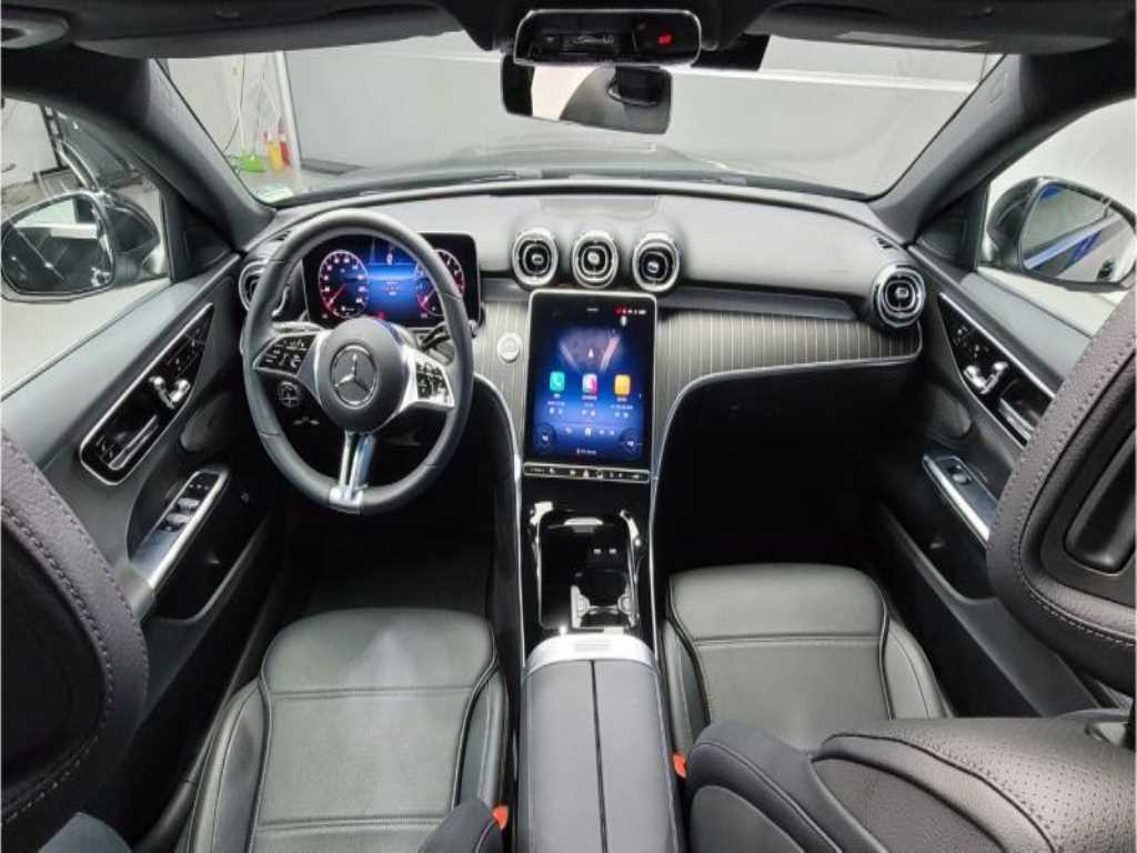 Mercedes Benz C Class - Vista 8