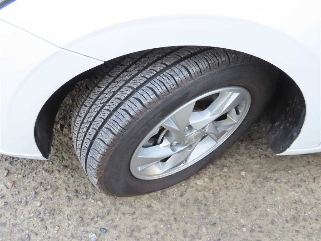 HYUNDAI Avante 2022 Blanco - Importación desde Corea - HF Imports Iquique - Foto 18