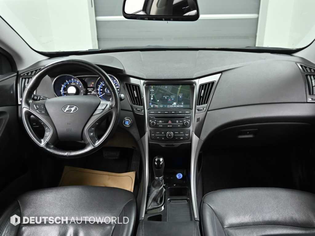 HYUNDAI Sonata - Vista 7