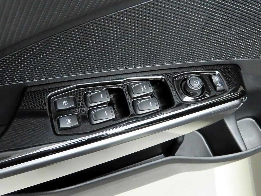 Ssangyong Tivoli - Vista 11