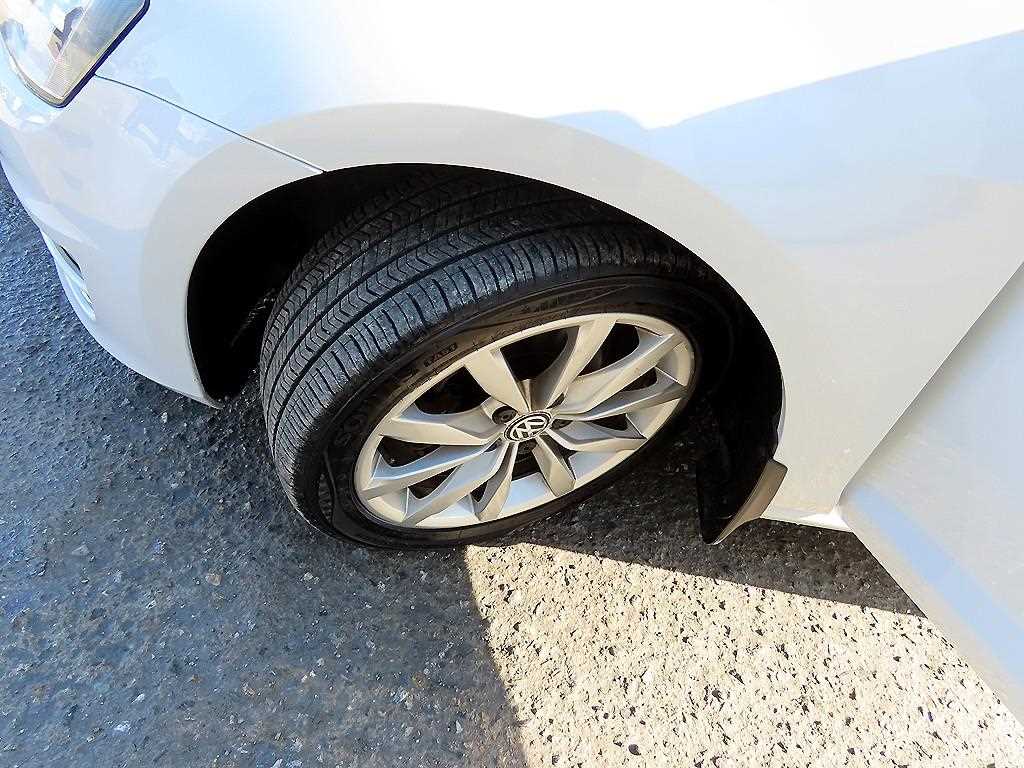 Volkswagen Golf 2015 Blanco - Importación desde Corea - HF Imports Iquique - Foto 20