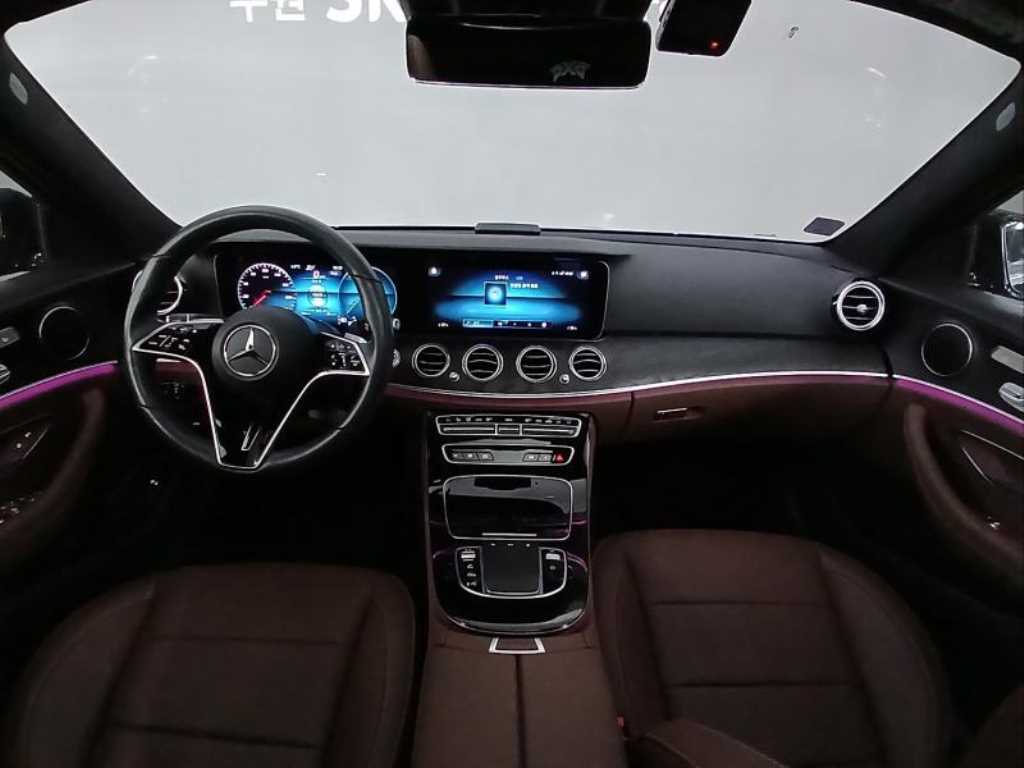 Mercedes Benz E class - Vista 6