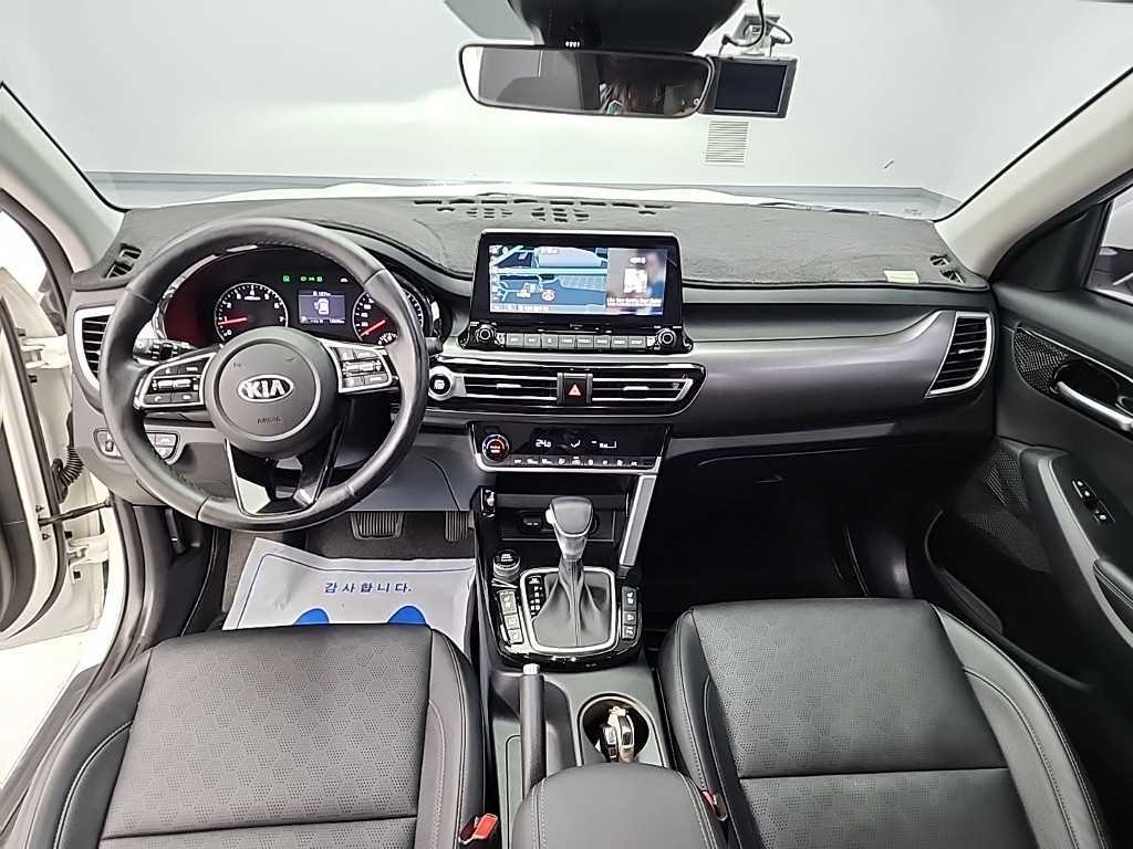 KIA Seltos - Vista 7