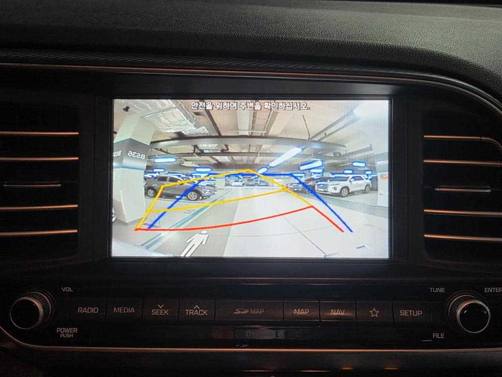 HYUNDAI Avante 2019 Blanco - Importación desde Corea - HF Imports Iquique - Foto 16