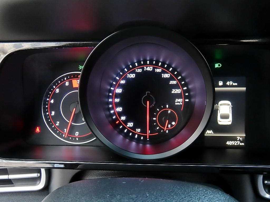 HYUNDAI Avante - Vista 9