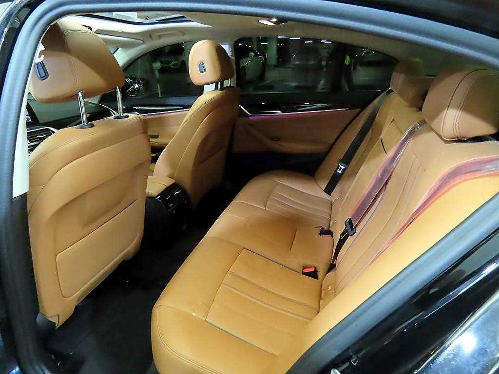 BMW 5 Series - Vista 7