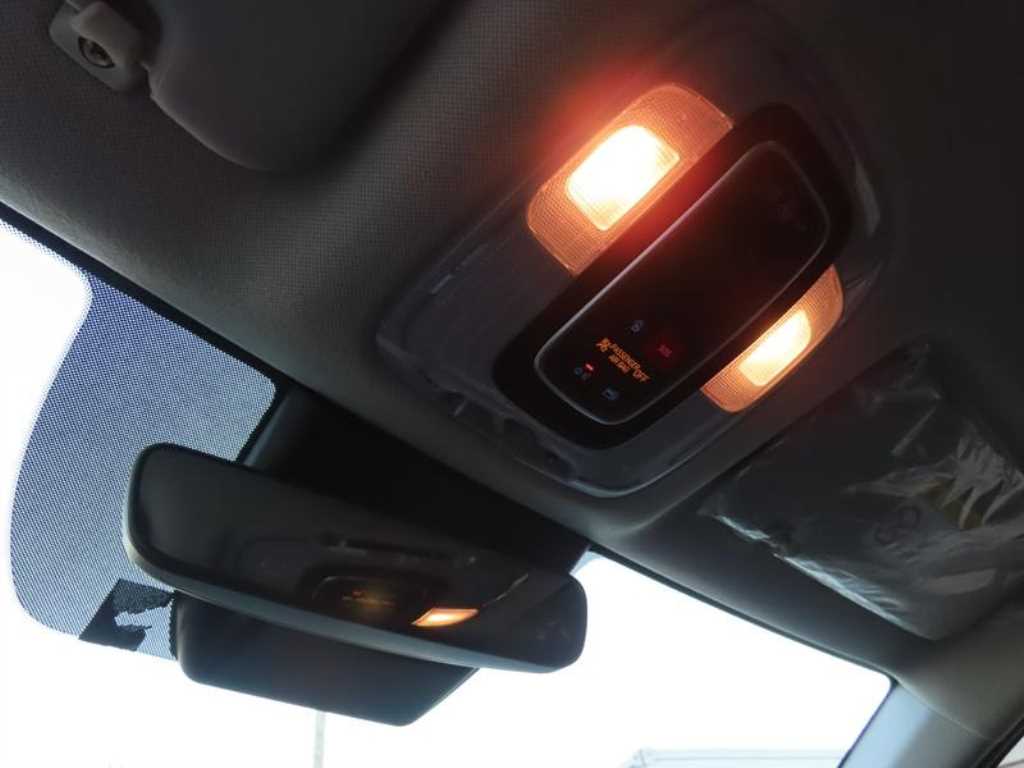 HYUNDAI Avante 2022 Blanco - Importación desde Corea - HF Imports Iquique - Foto 17