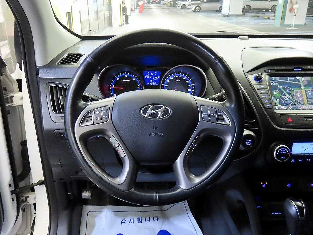 HYUNDAI Tucson - Vista 8