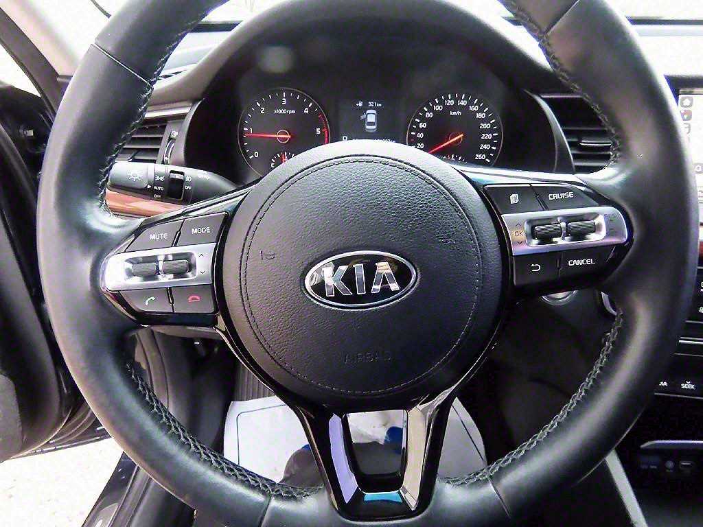 KIA K7 - Vista 8