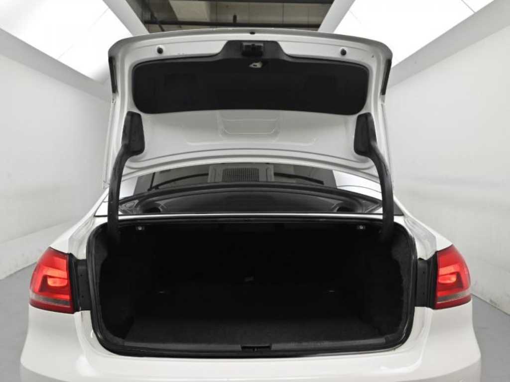 Volkswagen Passat 2015 Blanco - Importación desde Corea - HF Imports Iquique - Foto 20