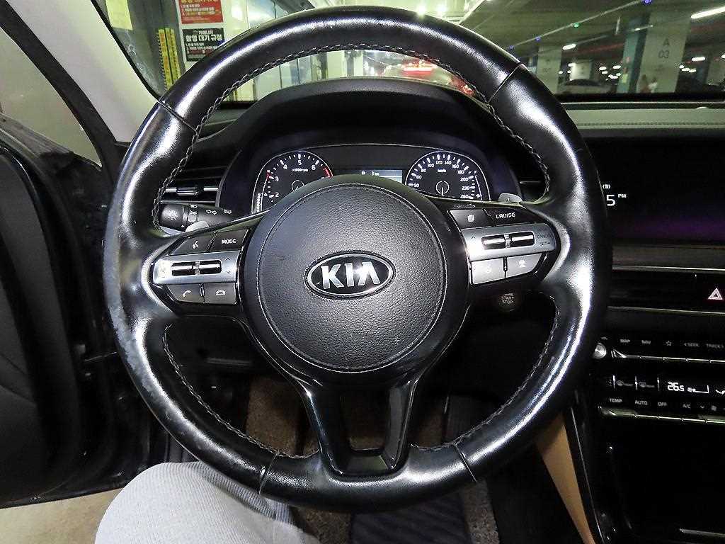 KIA K7 - Vista 8