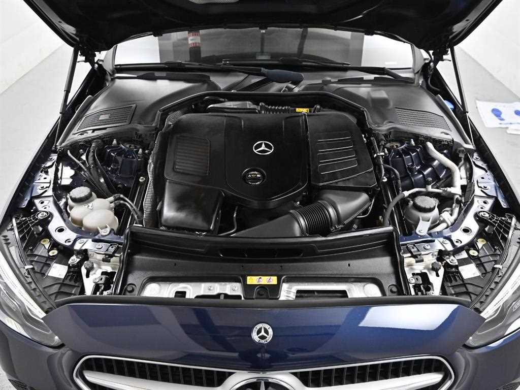 Mercedes Benz C Class - Vista 6
