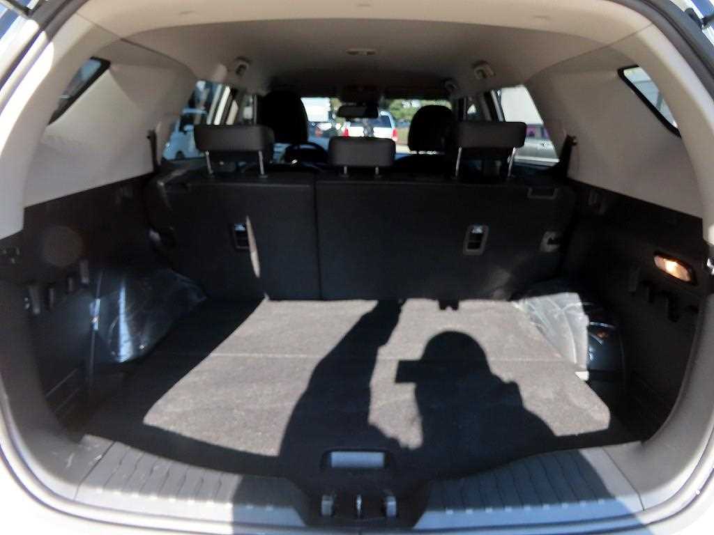 Ssangyong Tivoli 2023 Blanco - Importación desde Corea - HF Imports Iquique - Foto 18