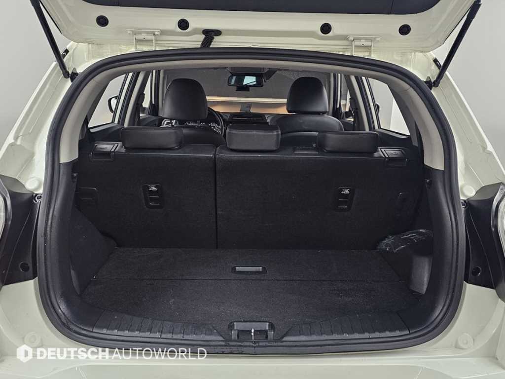 Ssangyong Tivoli 2024 Blanco - Importación desde Corea - HF Imports Iquique - Foto 20