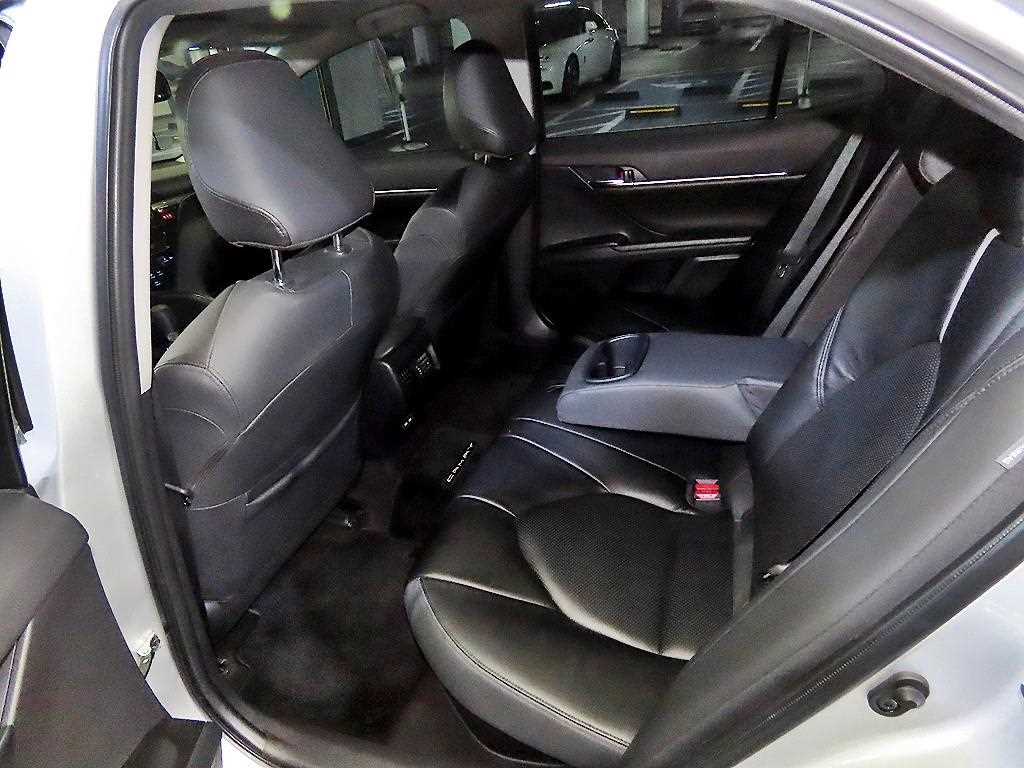 Toyota Camry - Vista 7