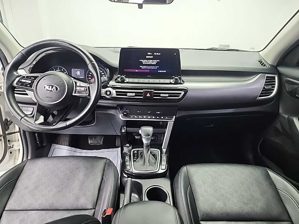 KIA Seltos - Vista 7