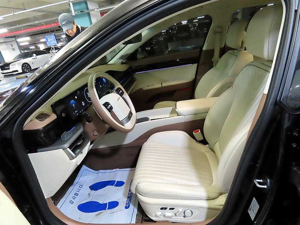 HYUNDAI Grandeur - Vista 7