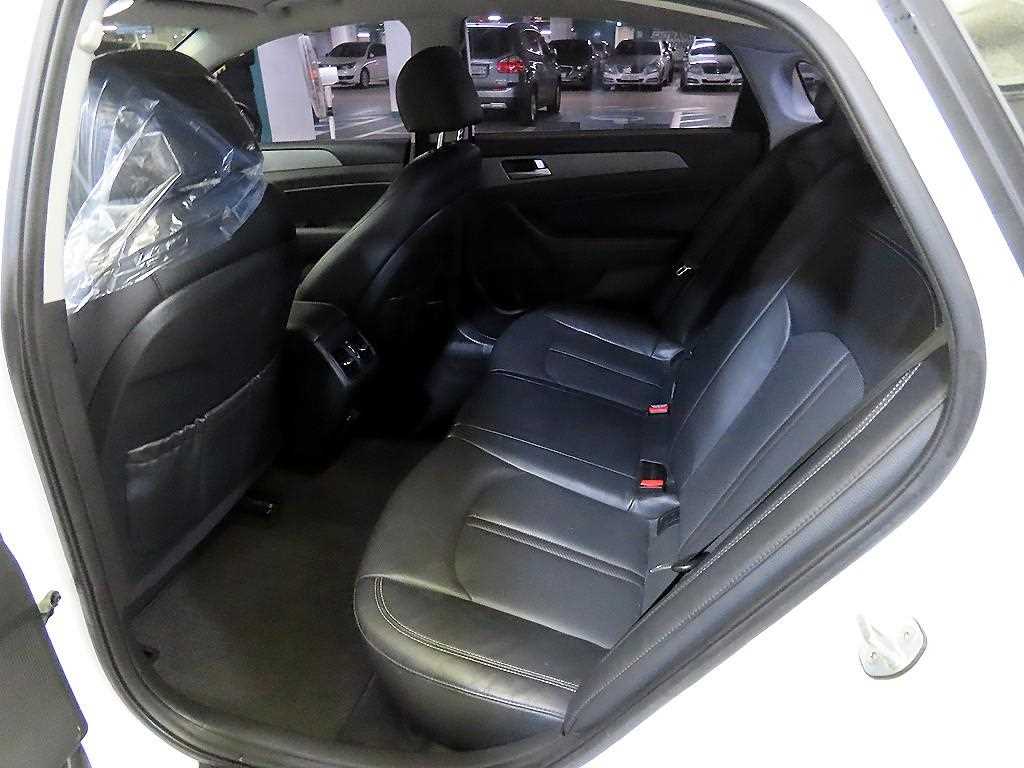 HYUNDAI Sonata - Vista 7