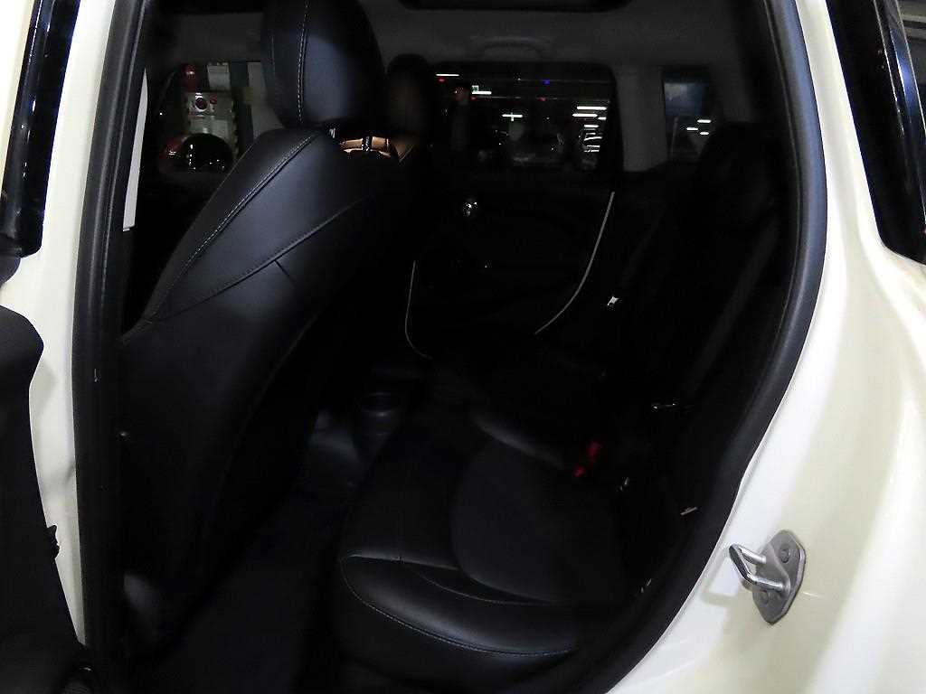 Mini Cooper - Vista 7