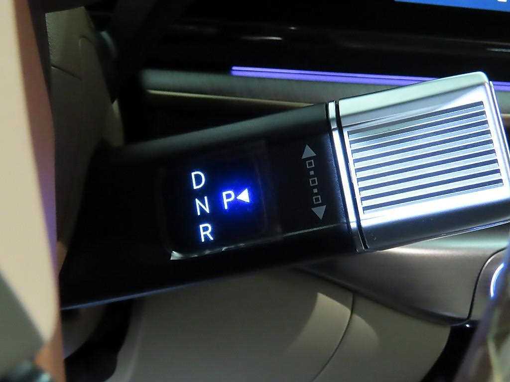 HYUNDAI Grandeur - Vista 12