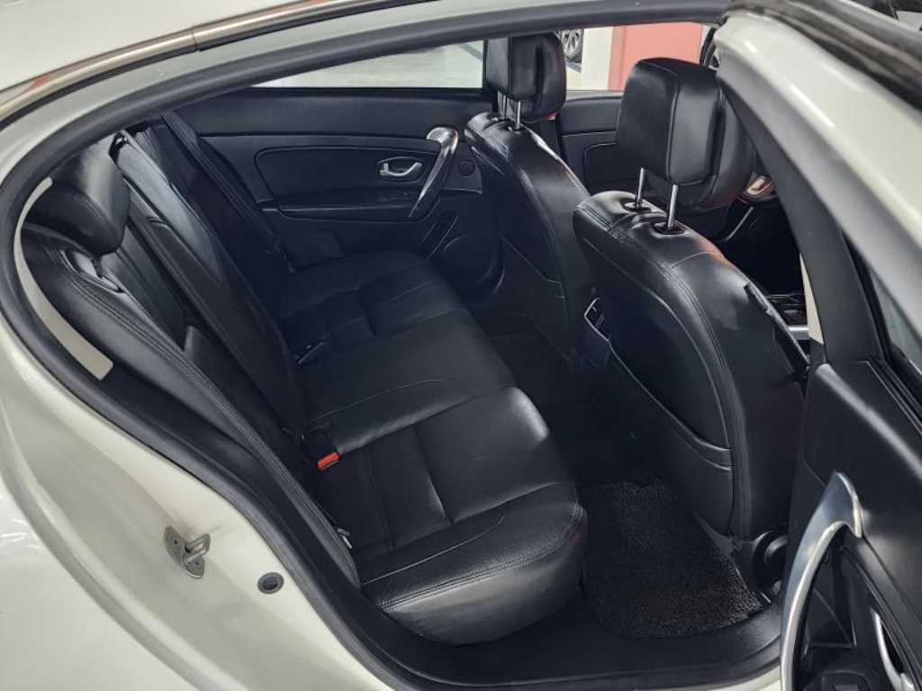 SAMSUNG SM5 2015 Blanco - Importación desde Corea - HF Imports Iquique - Foto 17