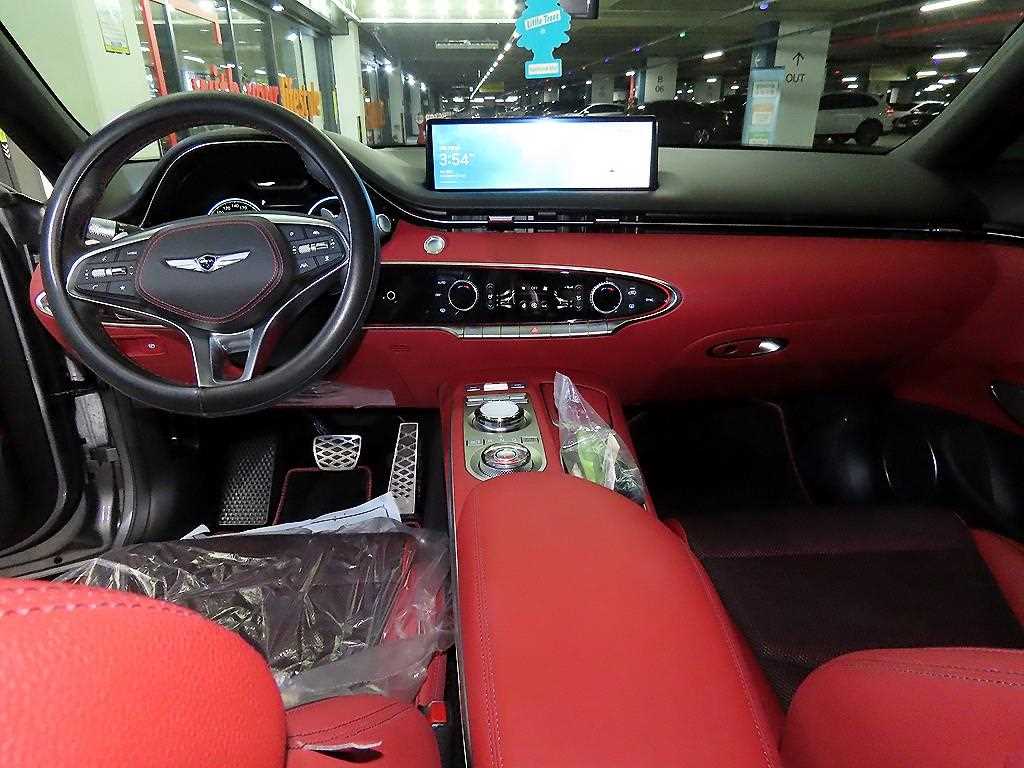 Genesis GV70 - Vista 10