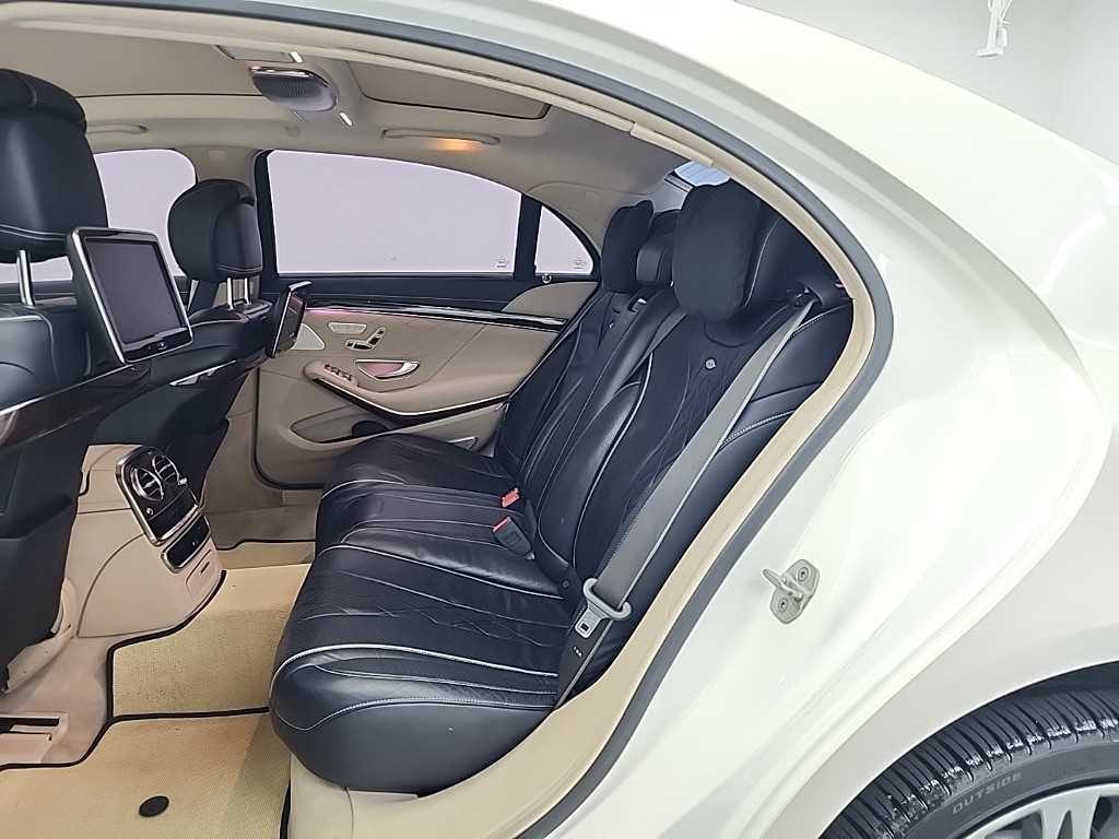 Mercedes Benz S Class - Vista 12