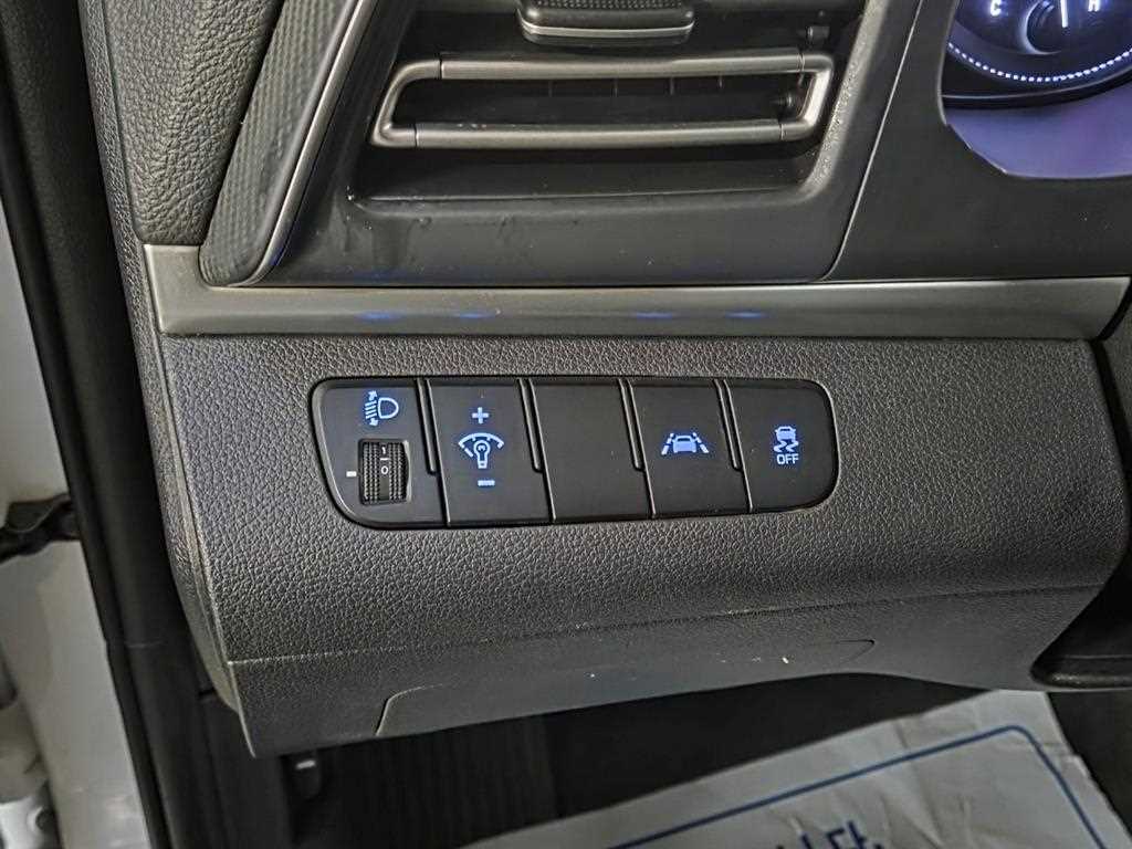 HYUNDAI Avante 2019 Blanco - Importación desde Corea - HF Imports Iquique - Foto 13