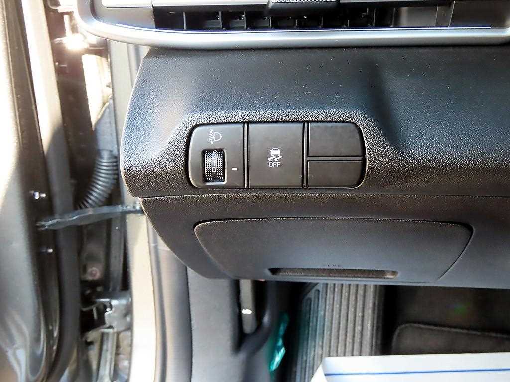 HYUNDAI Avante - Vista 12