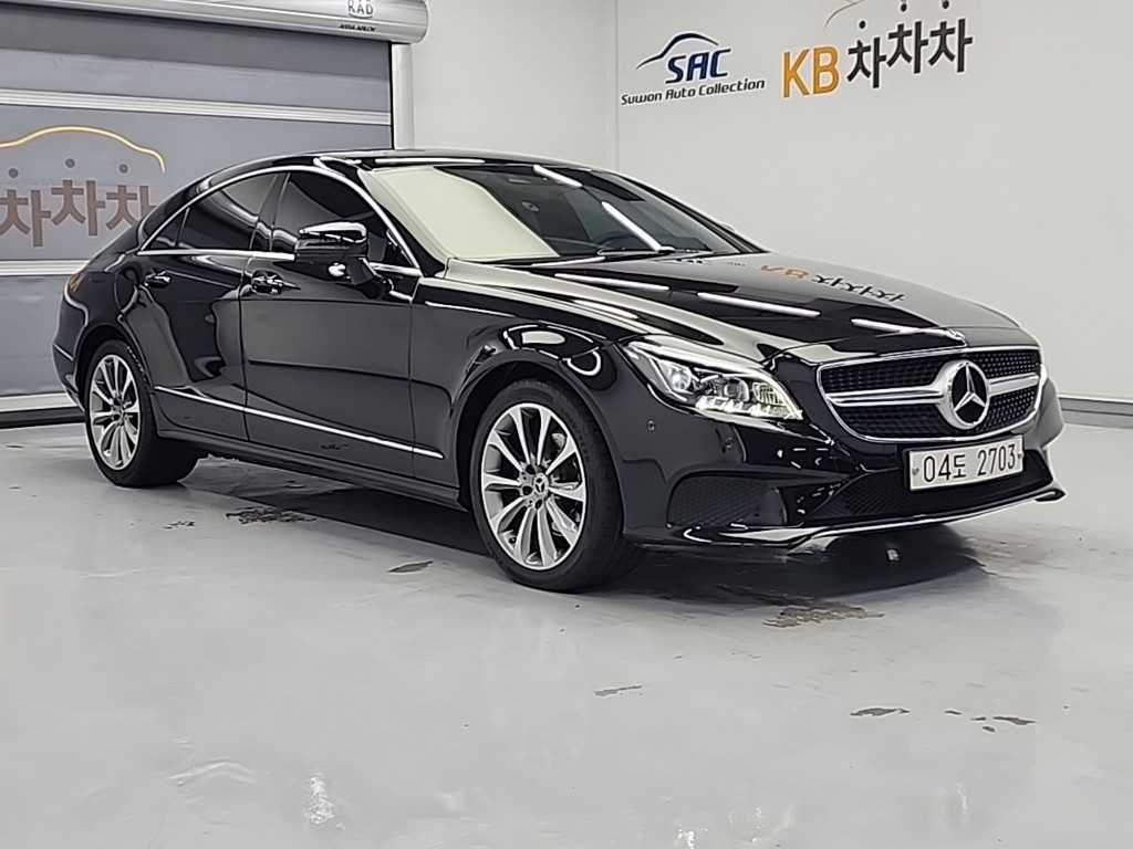 Mercedes Benz CLS Class - Vista 4