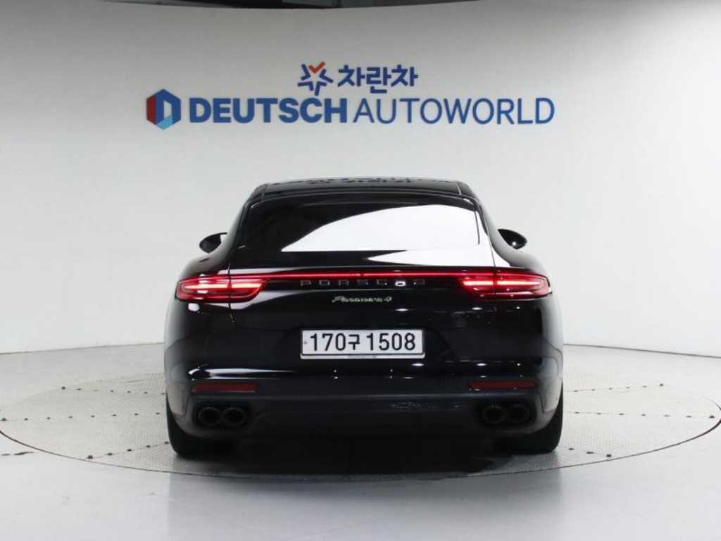 Porsche Panamera - Vista 4