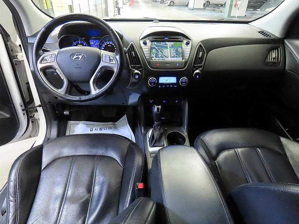 HYUNDAI Tucson - Vista 10