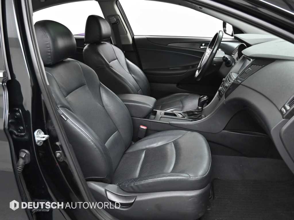 HYUNDAI Sonata - Vista 10