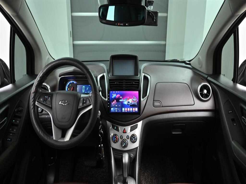 Chevrolet Trax - Vista 7