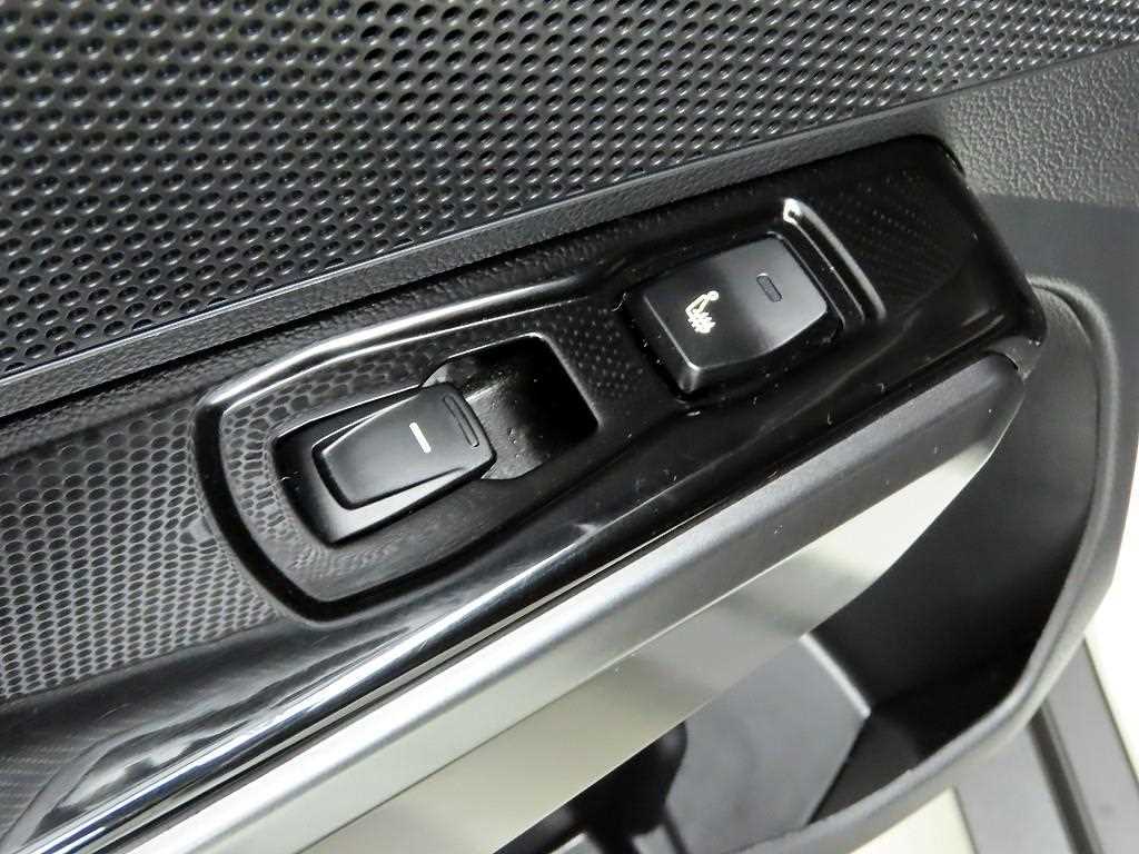 Ssangyong Tivoli 2024 Blanco - Importación desde Corea - HF Imports Iquique - Foto 17