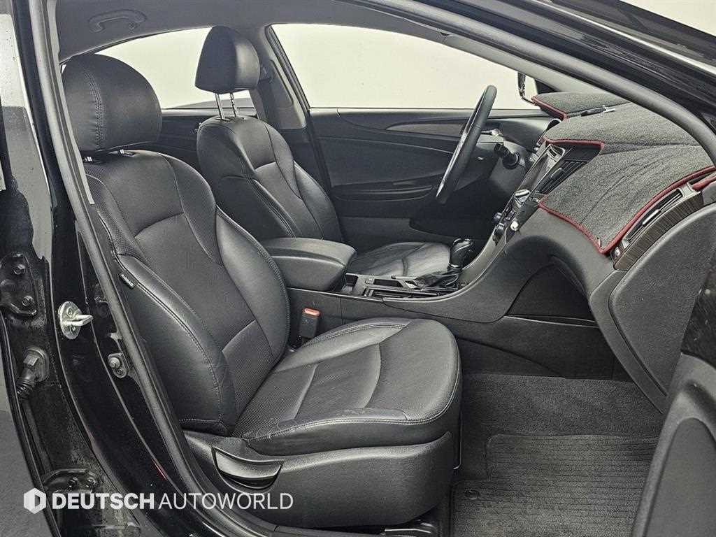 HYUNDAI Sonata - Vista 10