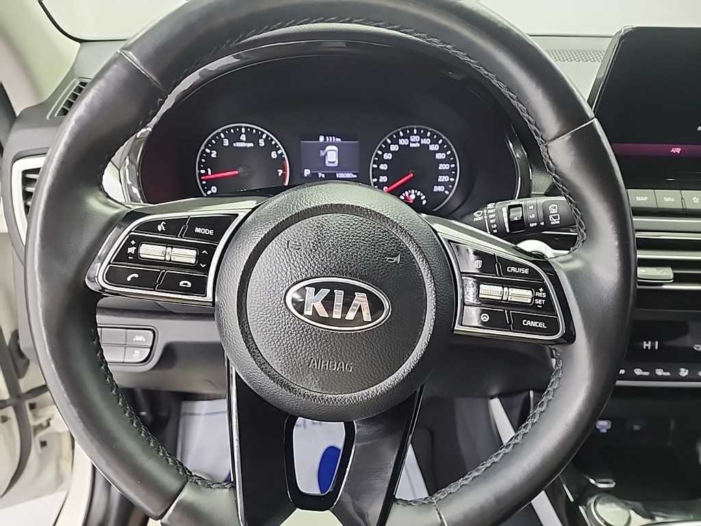 KIA Seltos - Vista 9