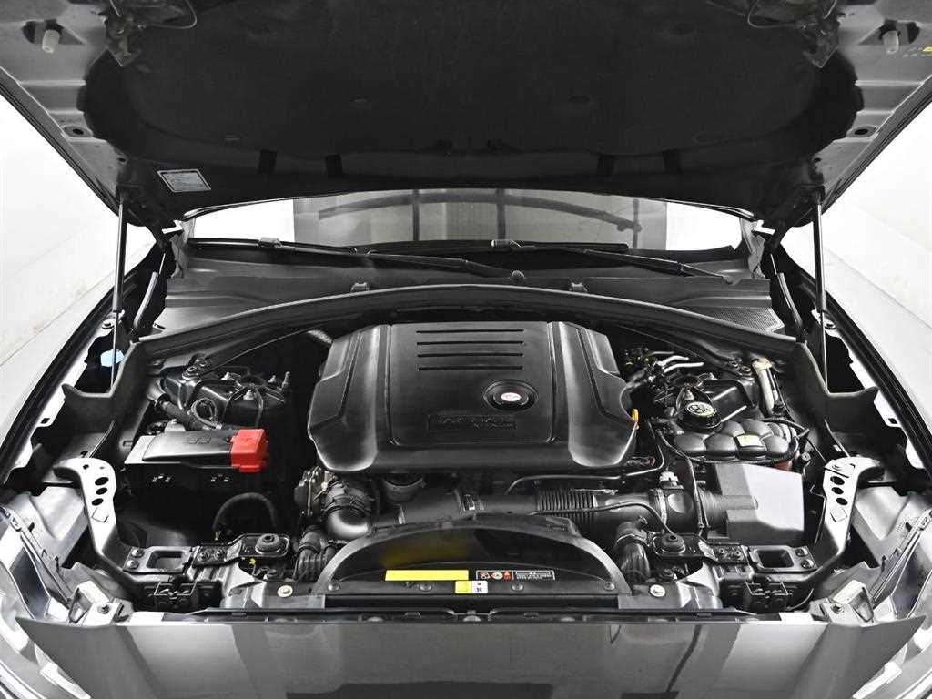 Jaguar F-PACE - Vista 6