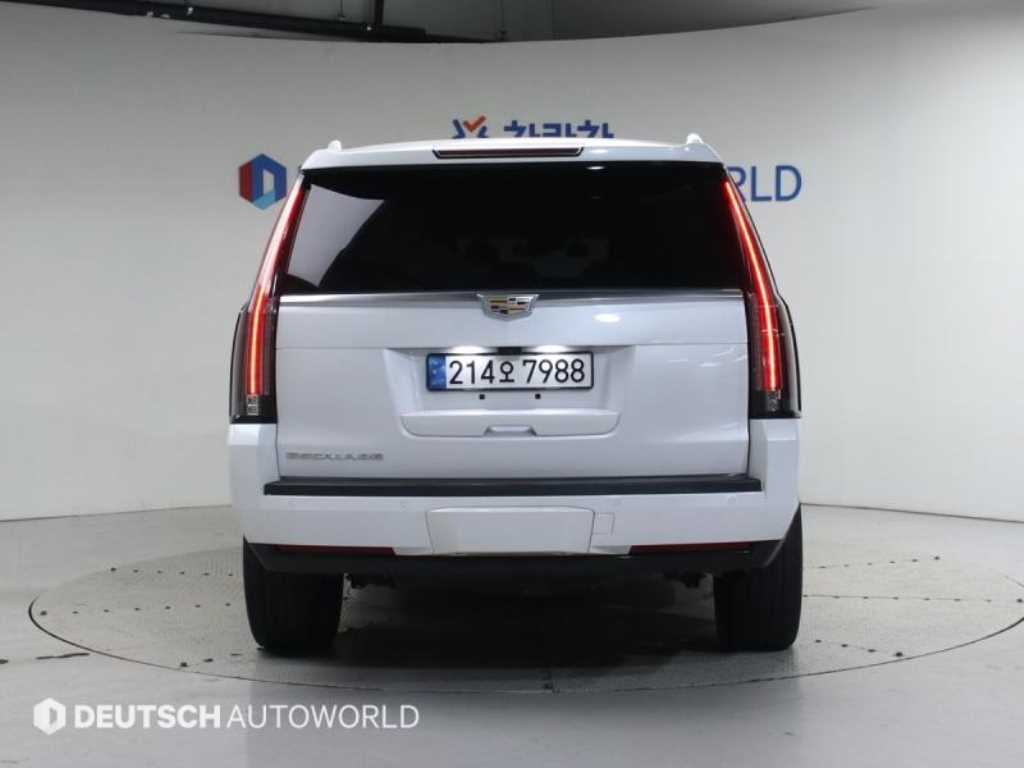 Cadillac Escalade - Vista 4