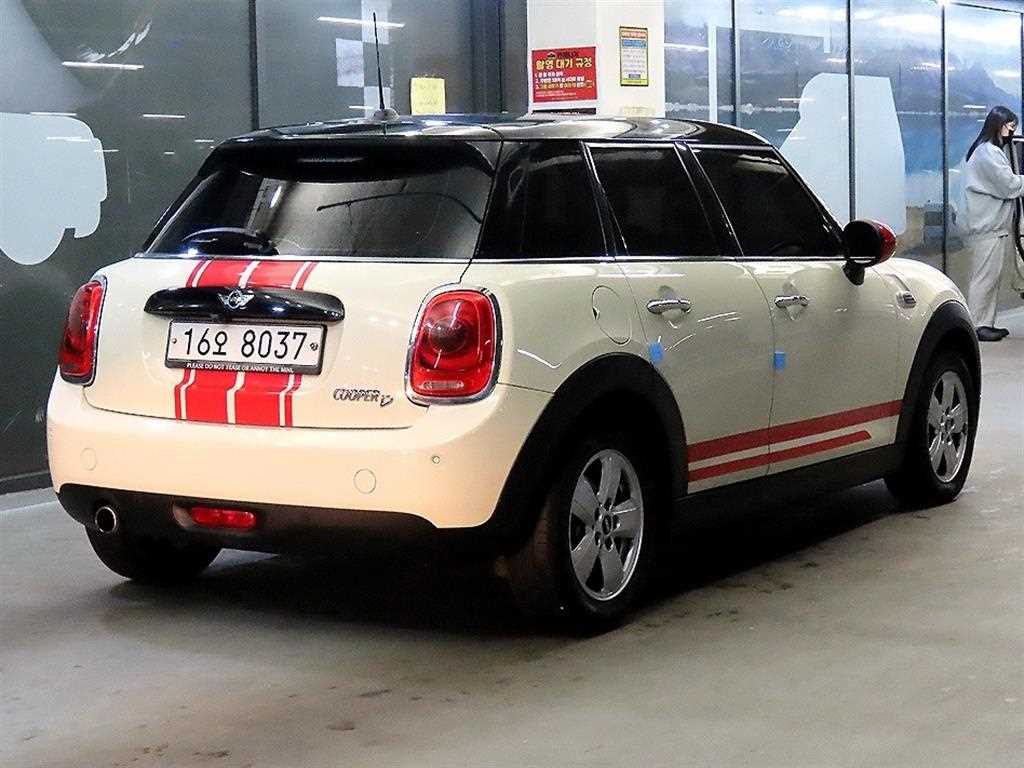 Mini Cooper - Vista 4