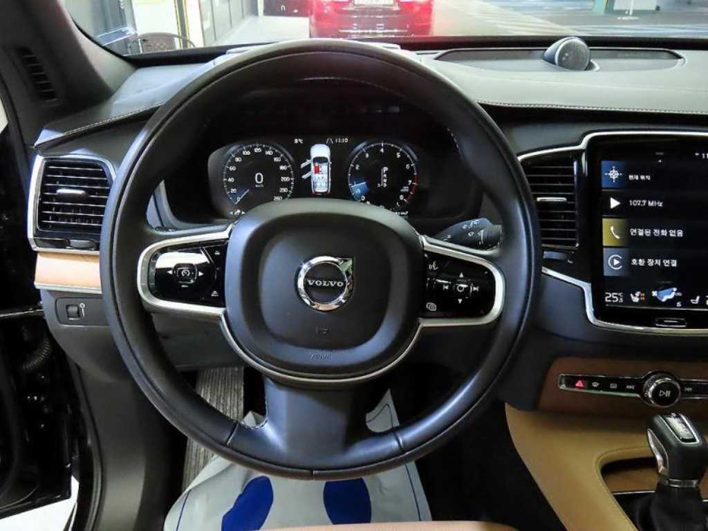 Volvo XC90 - Vista 8