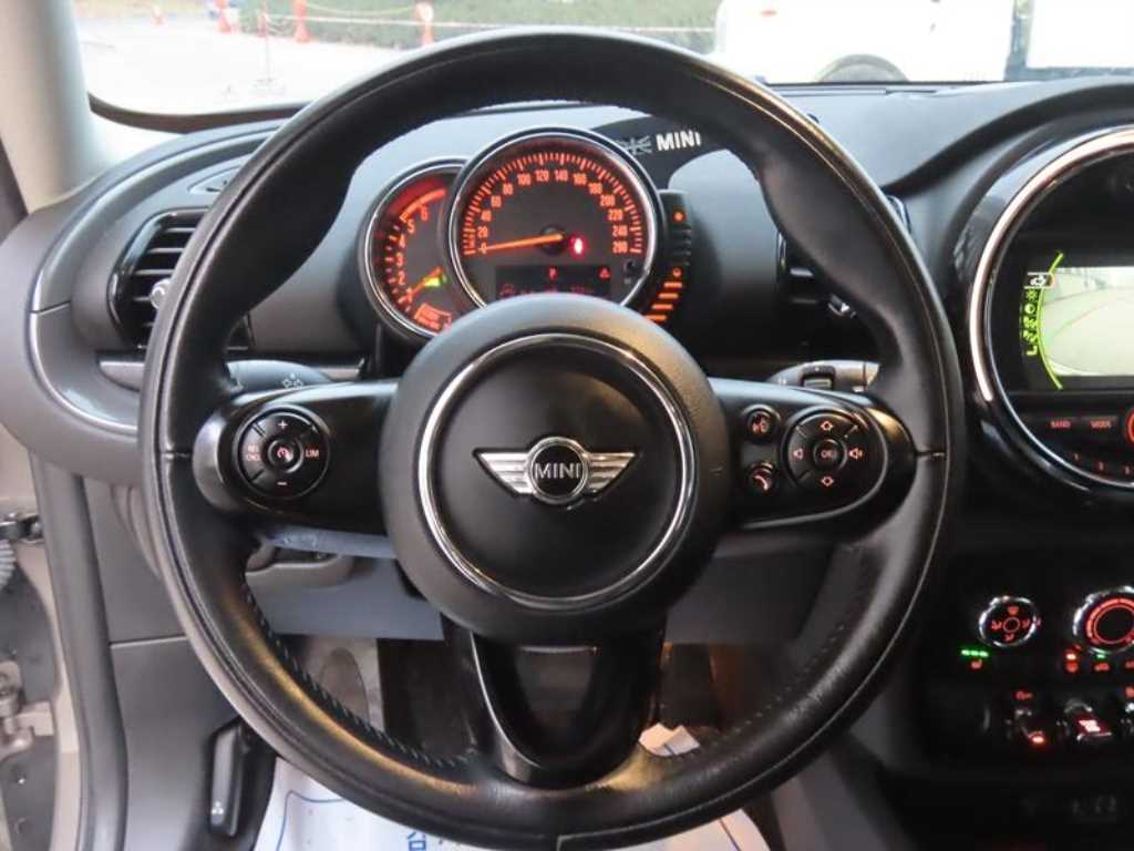 Mini Clubman - Vista 10