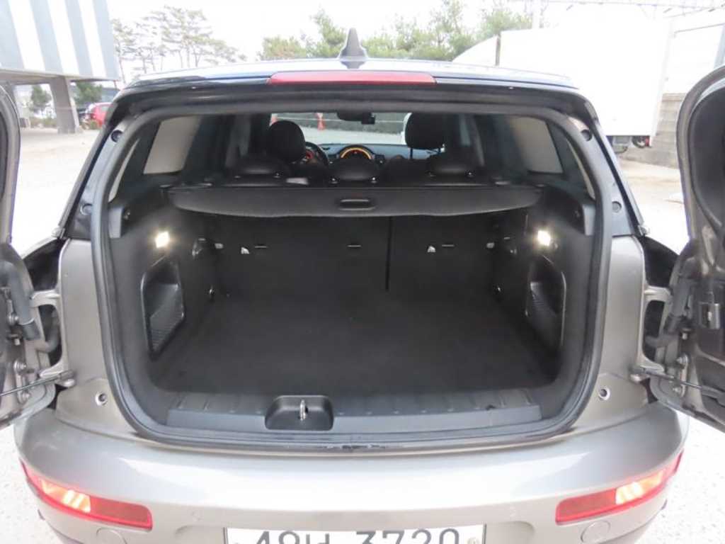 Mini Clubman - Vista 5