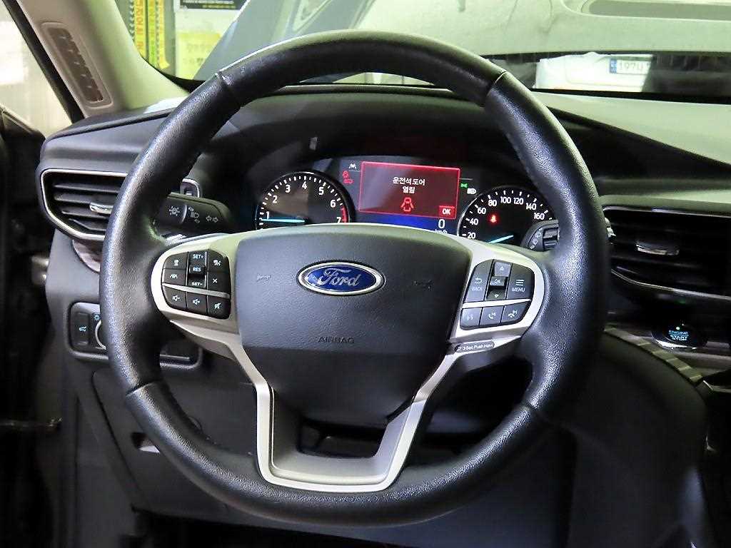 Ford Explorer - Vista 8