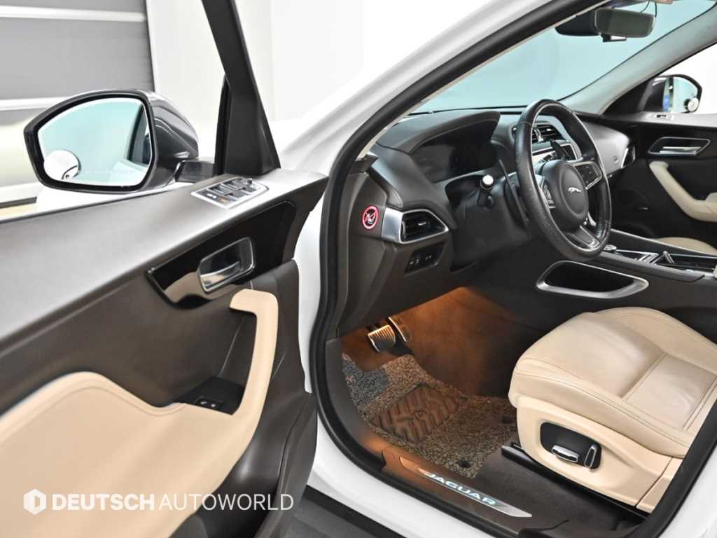 Jaguar F-PACE - Vista 11