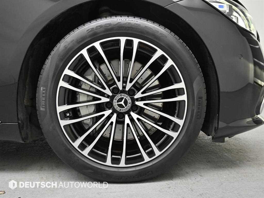 Mercedes Benz S Class - Vista 5